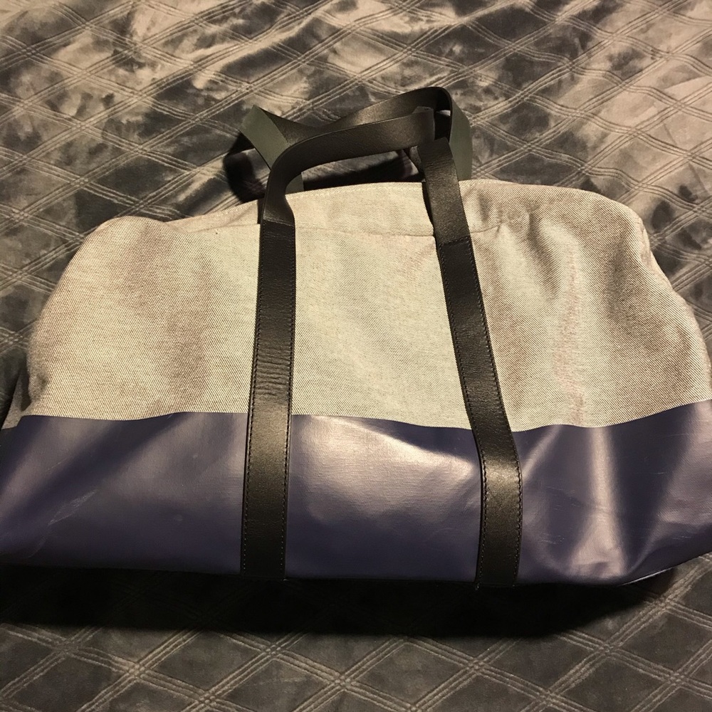 Everlane weekender duffel